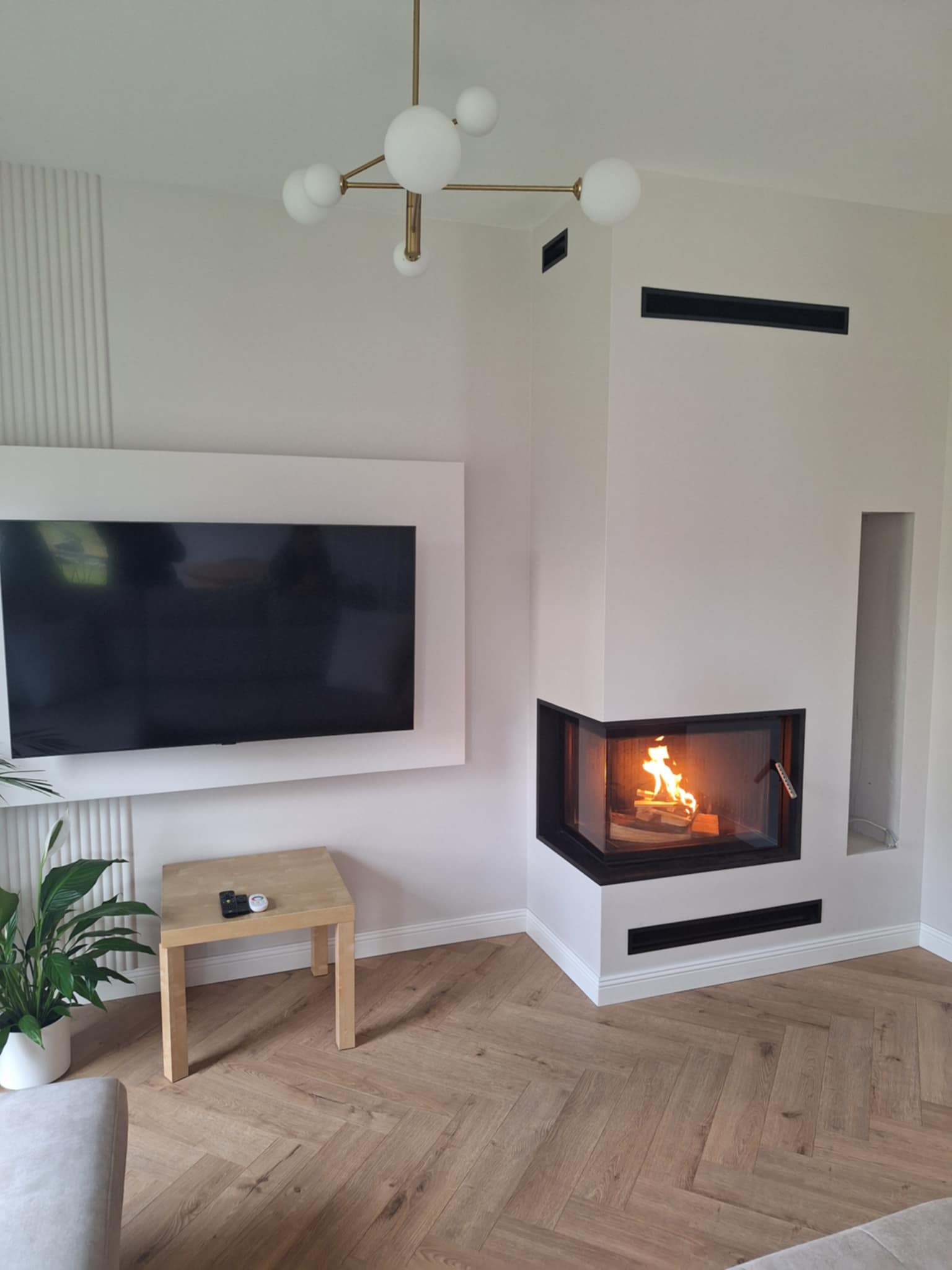 Just-Home kominki 2025